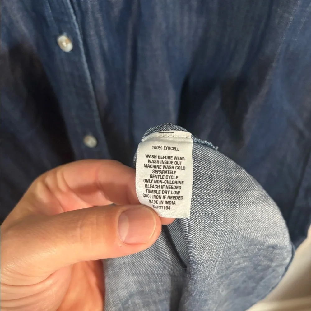 Wonderly Chambray Tunic Top Women’s Medium Blue Denim Shirt 100% Lyocell